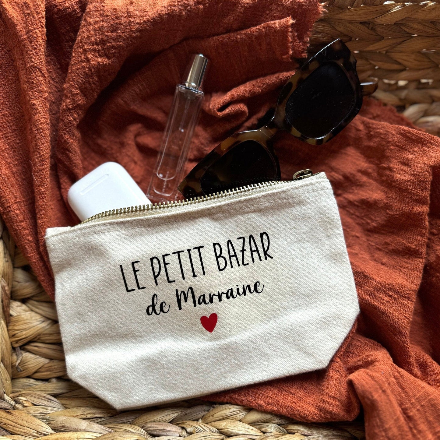 Trousse personnalisée marraine, cadeau marraine, pochette "Le petit bazar de Marraine"