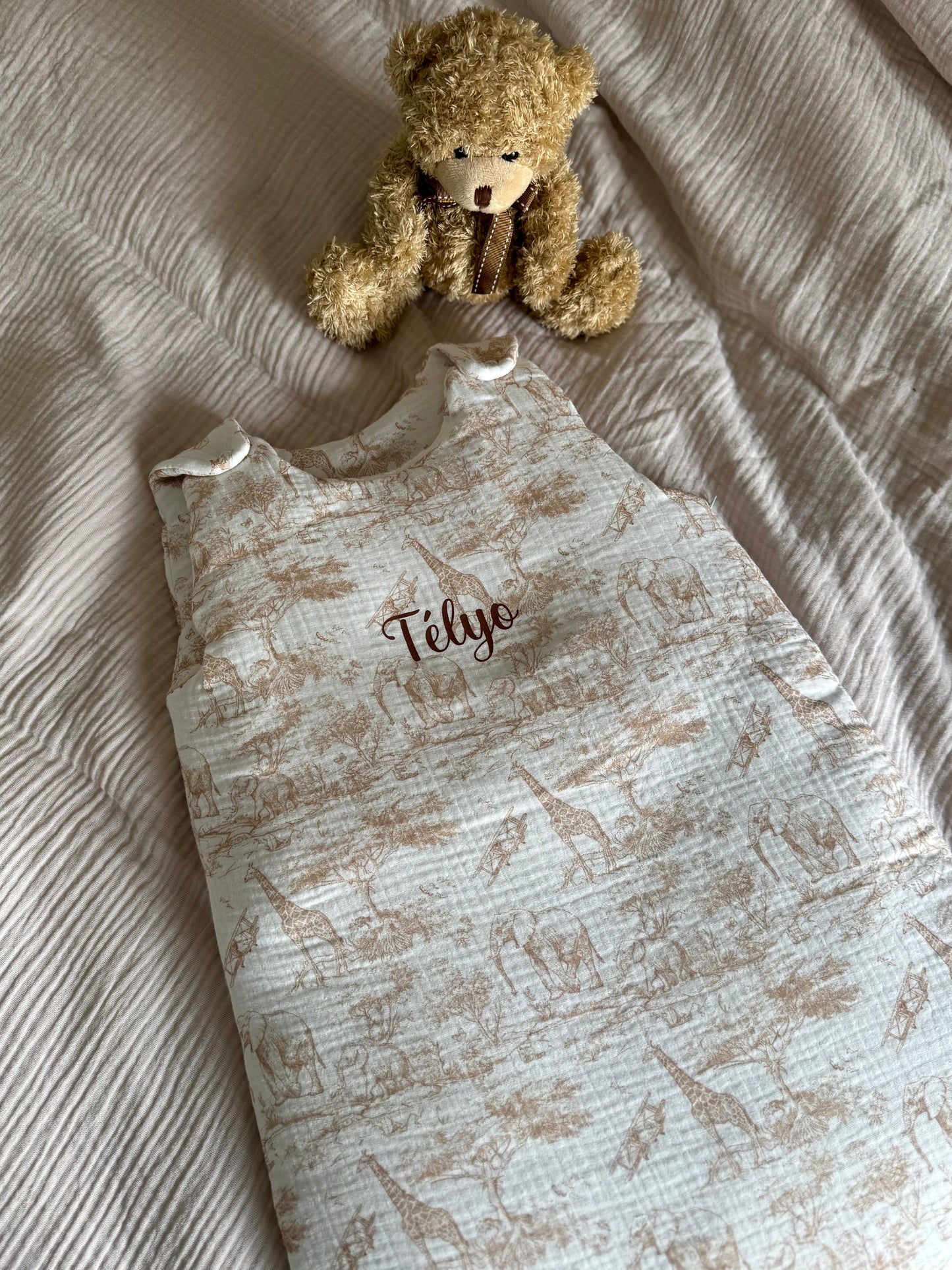 Gigoteuse Bébé Personnalisée en Gaze de Coton Safari beige - Gigoteuse personnalisable prénom bébé