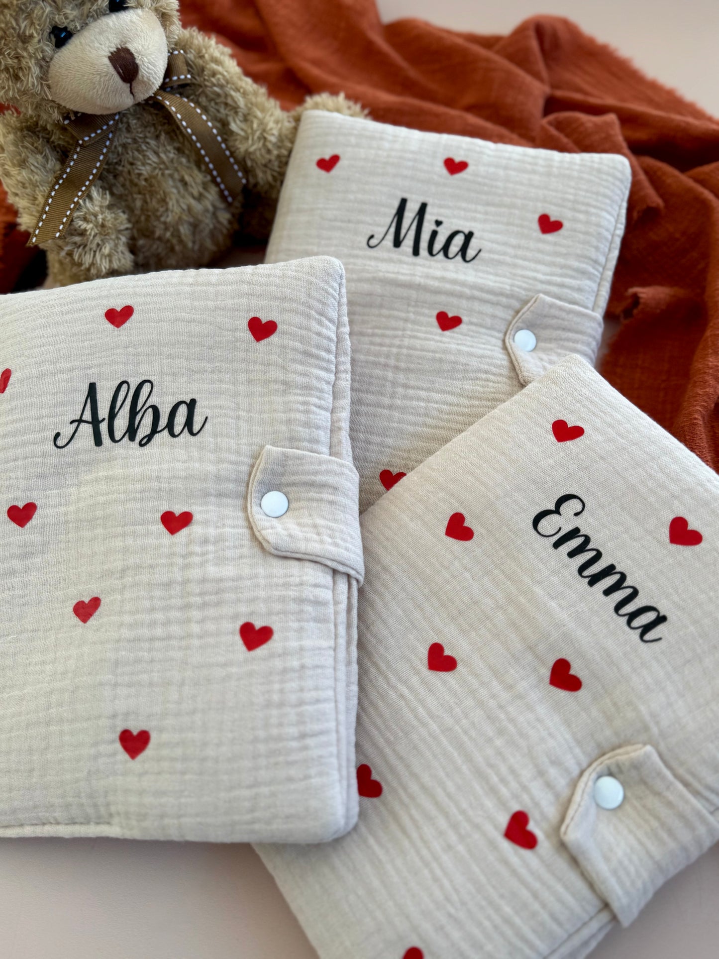 Protège carnet de santé bébé personnalisé en gaze de coton, cadeau naissance personnalisé