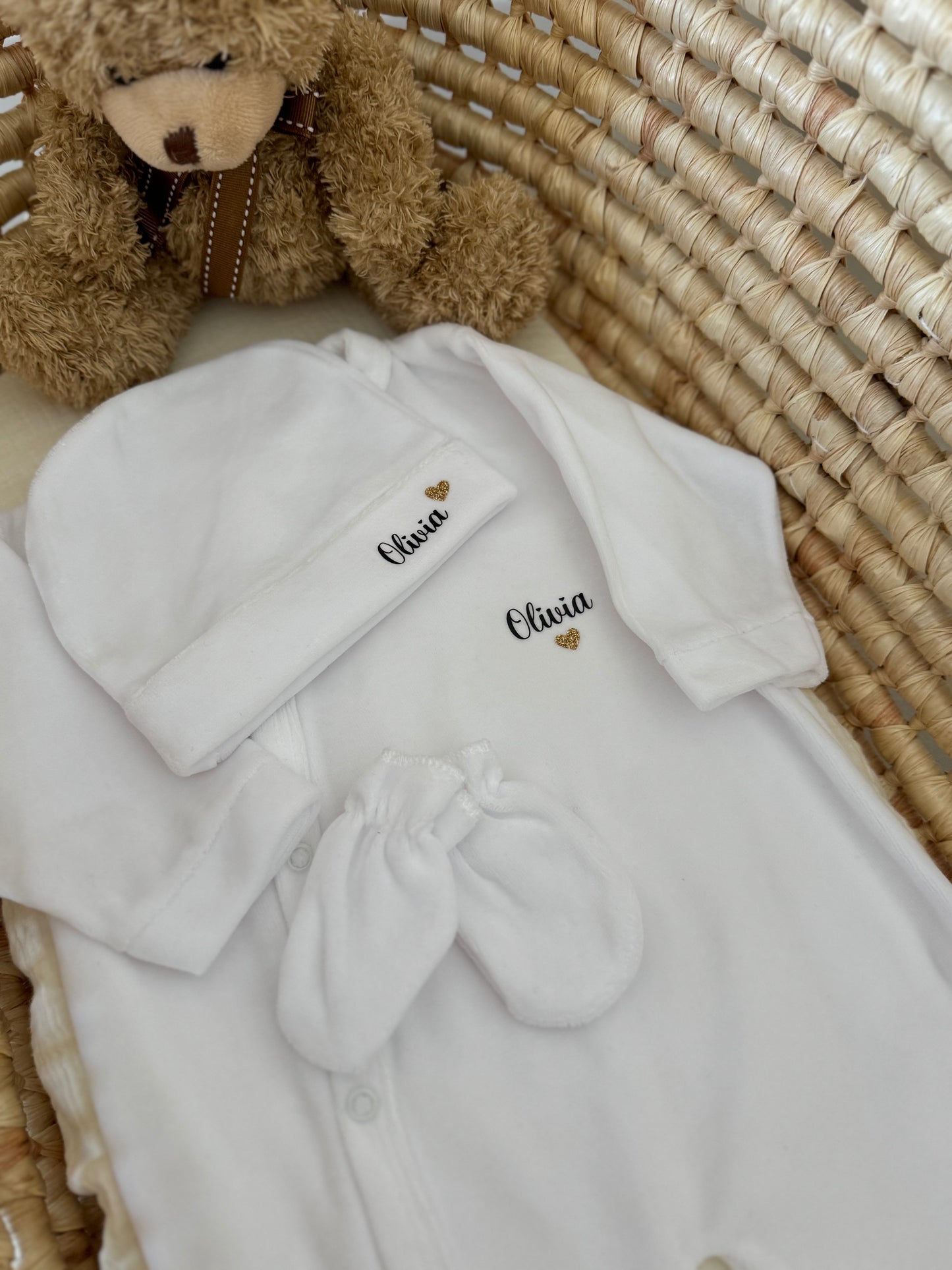 Tenue de naissance personnalisée bébé – Ensemble 3 pièces en velours – Pyjama naissance personnalisé, cadeau naissance